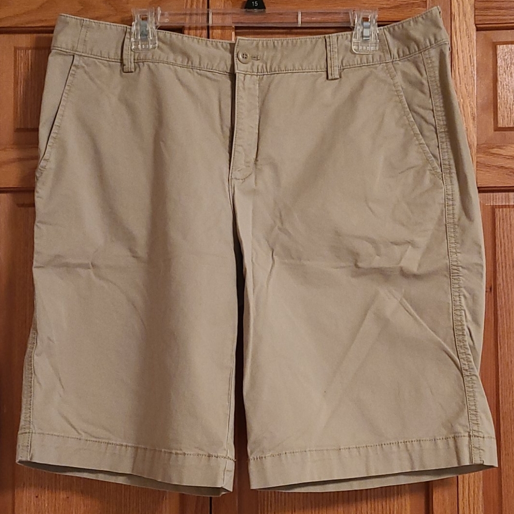 Eddie Bauer ladies shorts